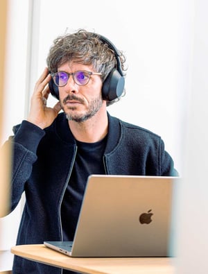 LMA-team-headphones