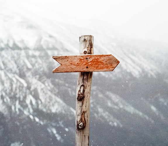 mountains-nature-arrow-guide-66100